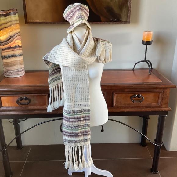 Winter Fuzzies Set: Matching Scarf, Hat and Gloves. Cream, Purple, Taupe, Green - Picture 5 of 5